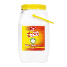 ماست سون پرچرب هم زده کاله